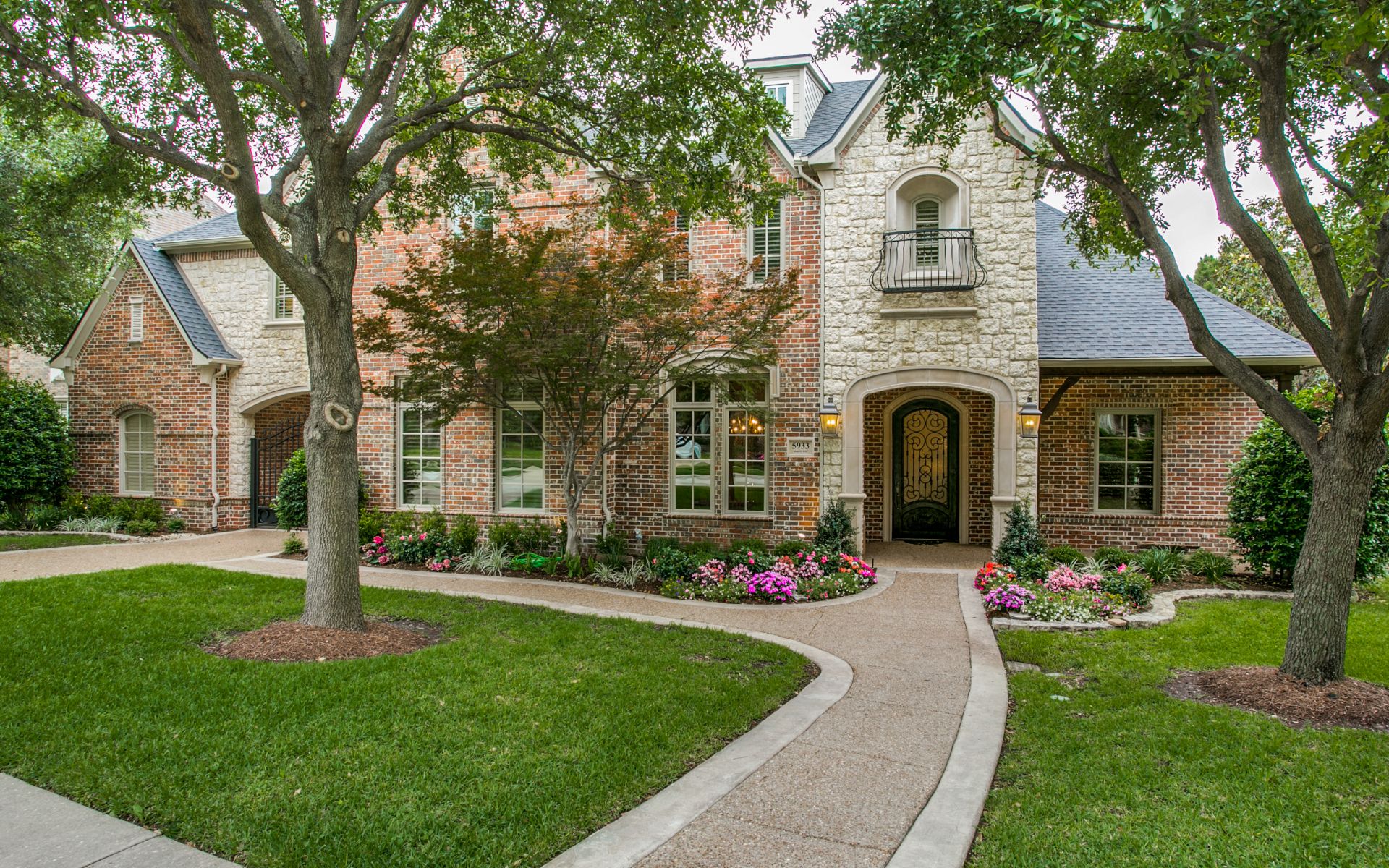 5933 Haley Way