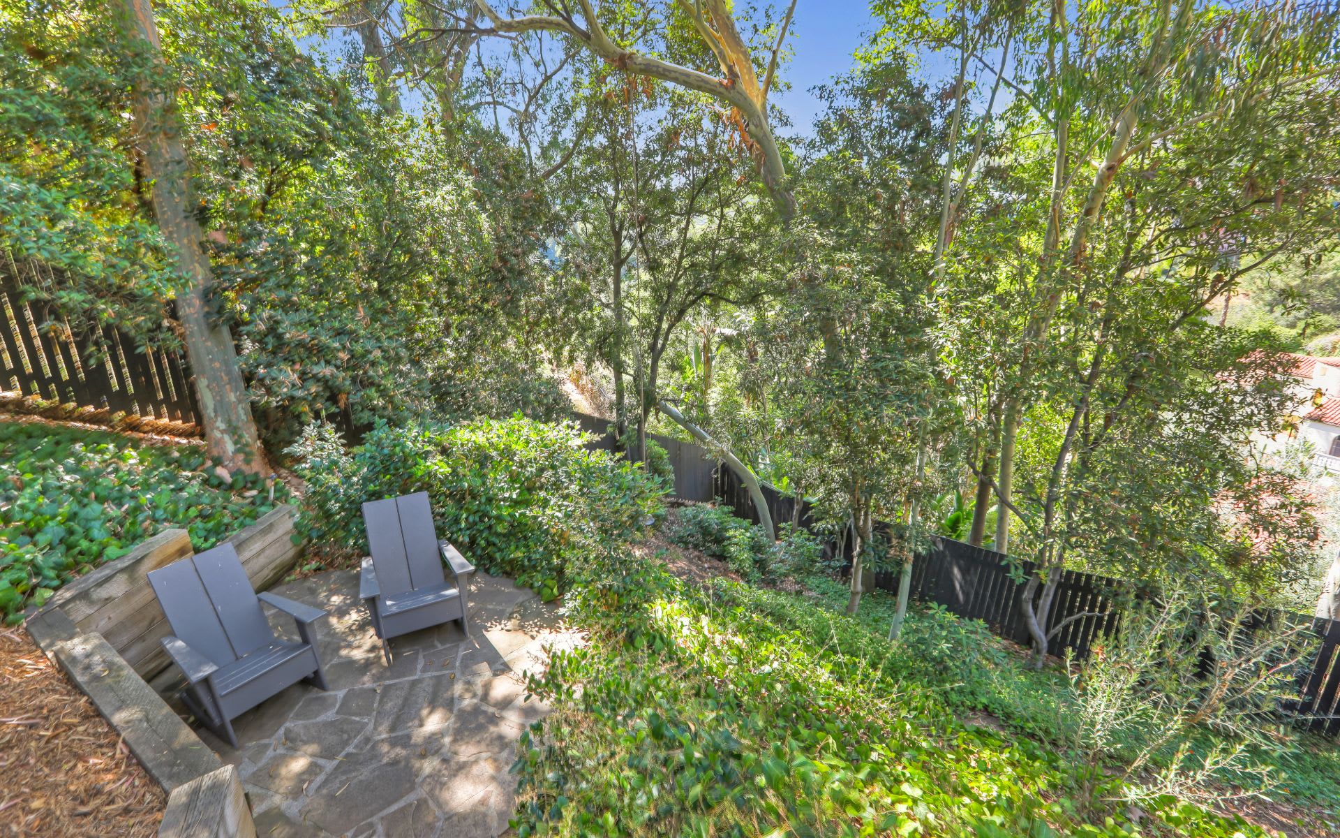  3259 Deronda Dr