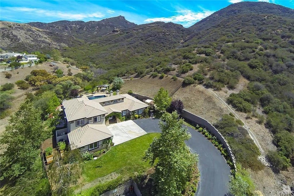 1321 COUNTRY RANCH Rd