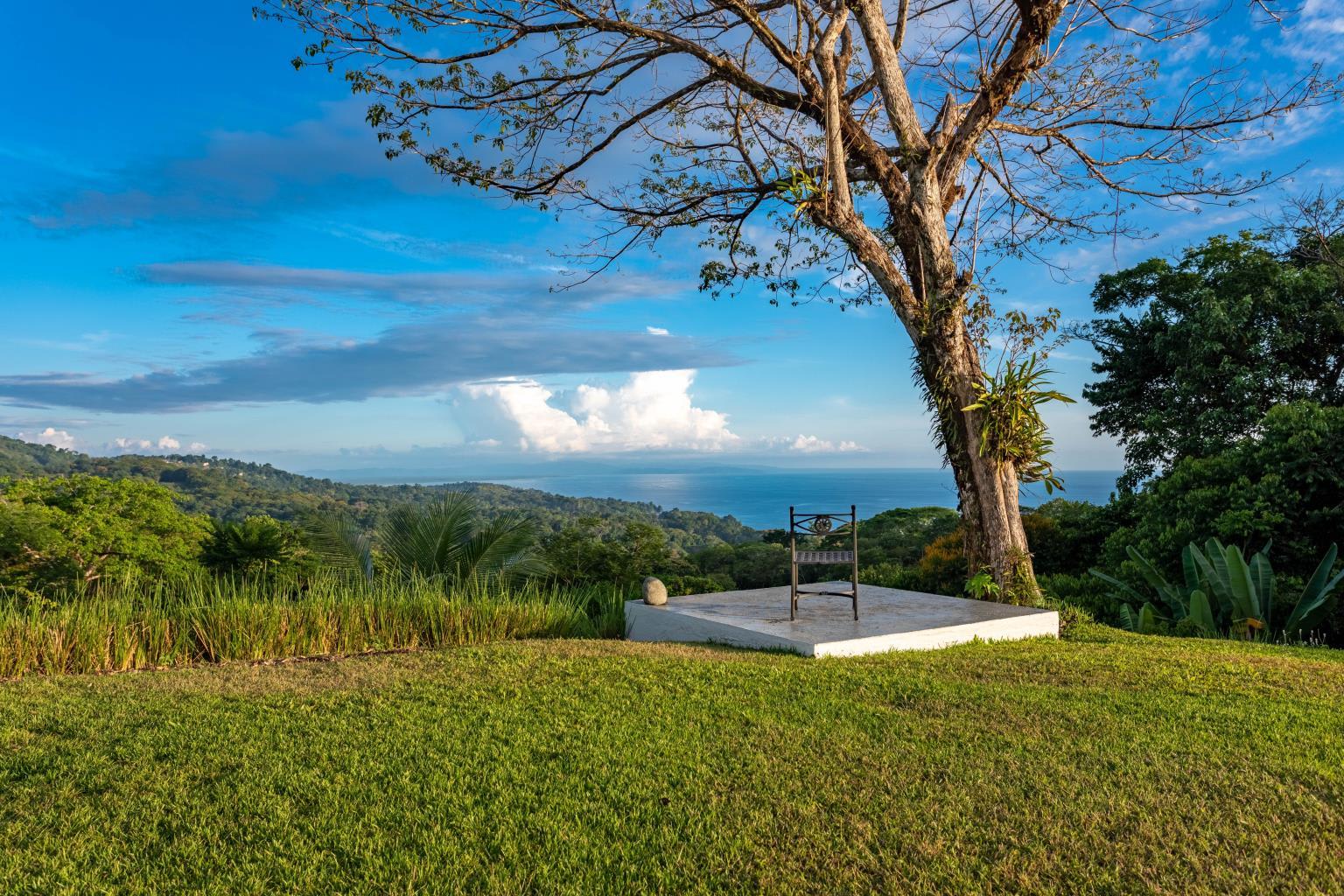 Mariposa Luxury Modern Home with Guest House