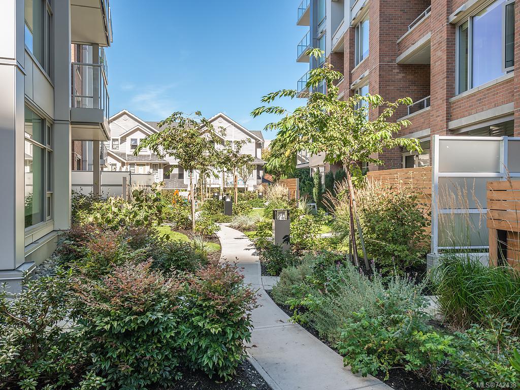 507-646 Michigan St