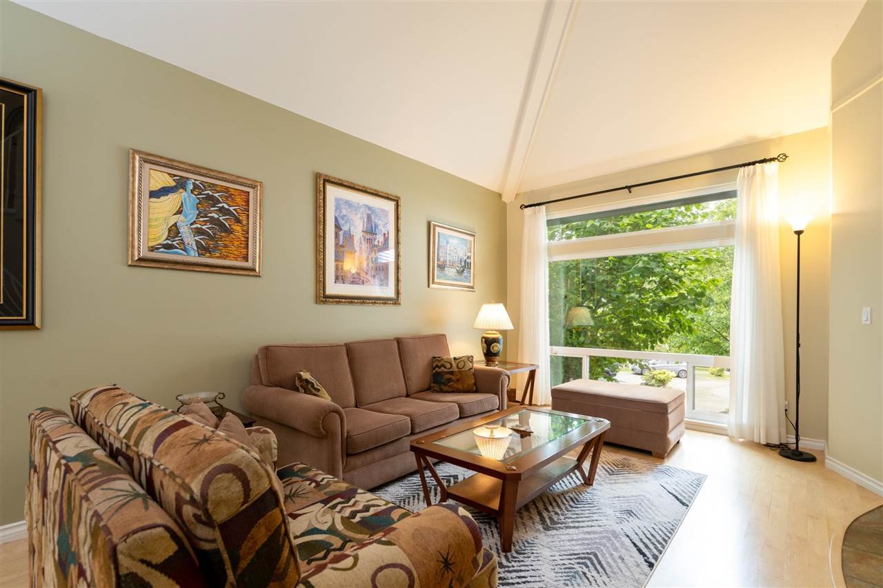 1407 Vistaview Ct