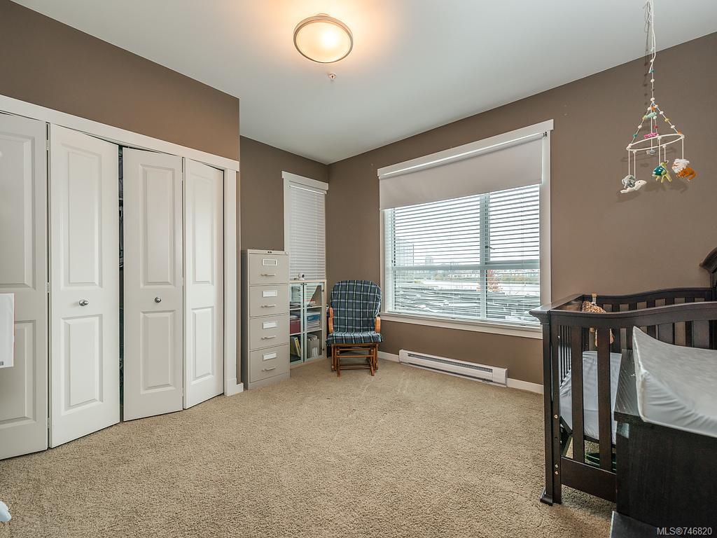 301-330 Waterfront Cres