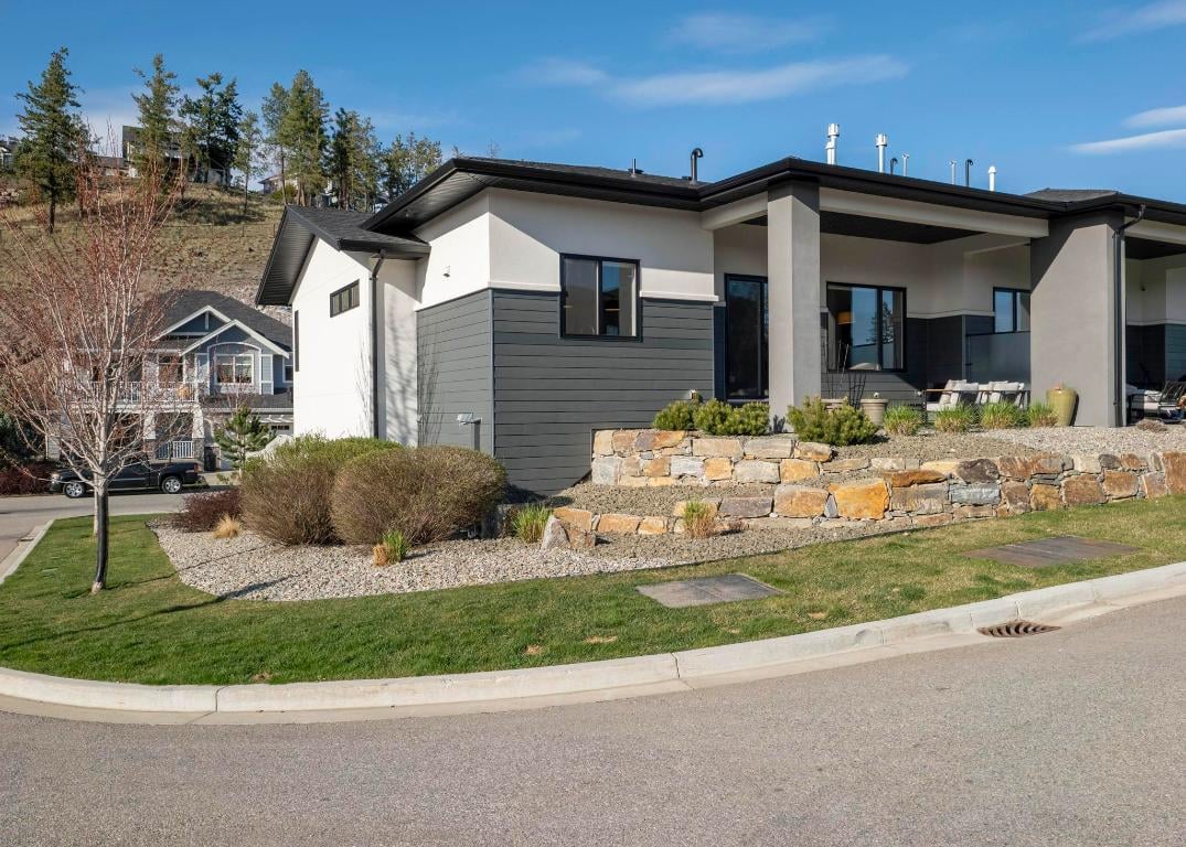 1345 Rocky Point Dr