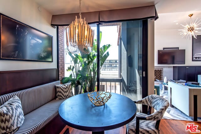 1033 Ocean Ave #403