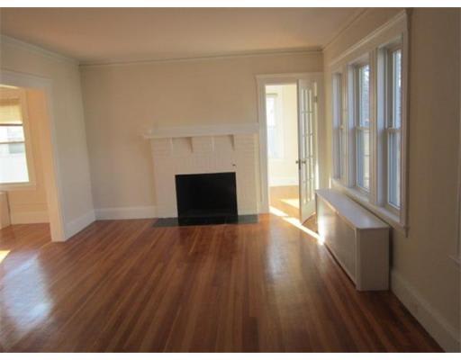 33 Clarendon Rd #2
