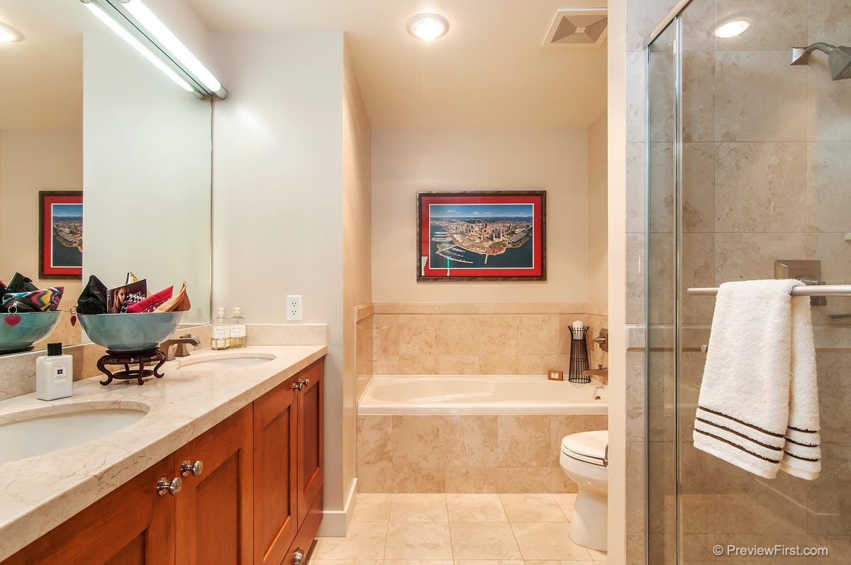 700 W E Street 1802