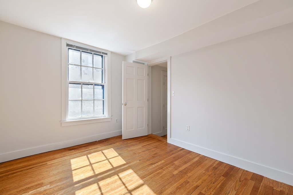 135 Charles St, #3