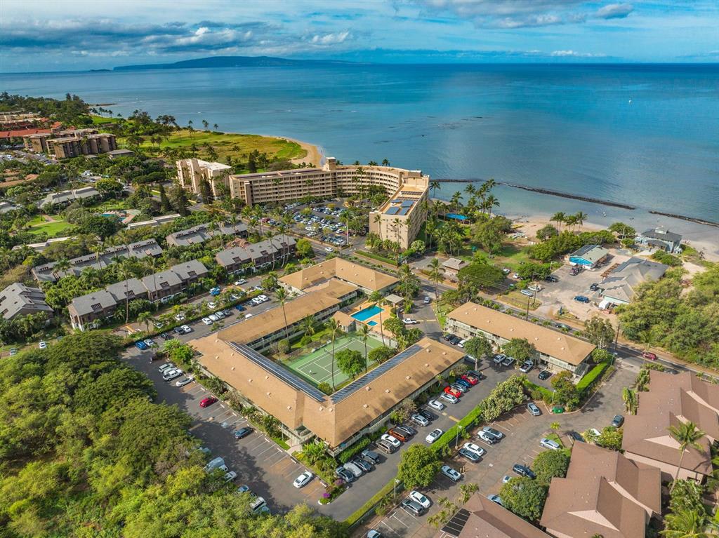 Maui's mayor wrote a law banning 7,000 legal vacation rentals. What does it mean, and where will it end? 