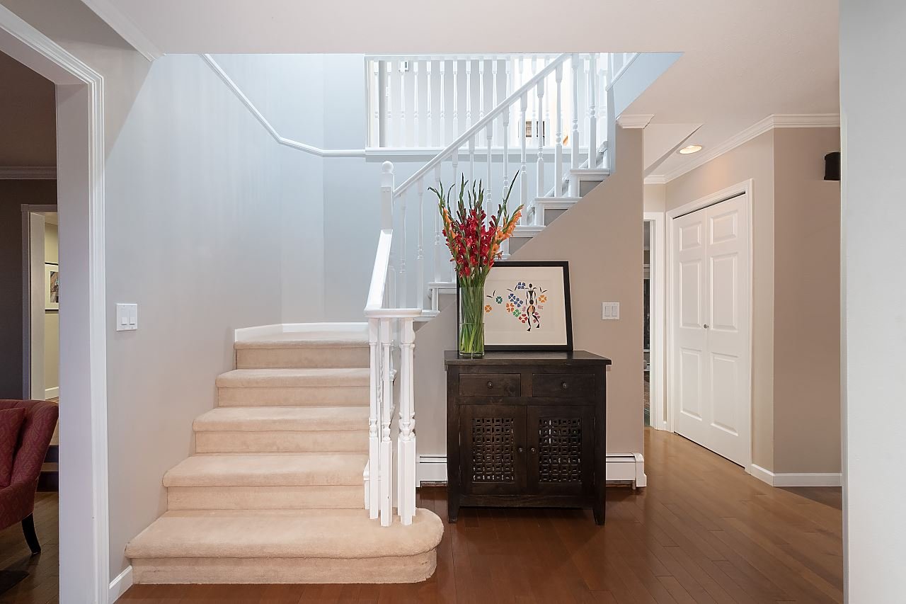 5467 Monte Bre Cres