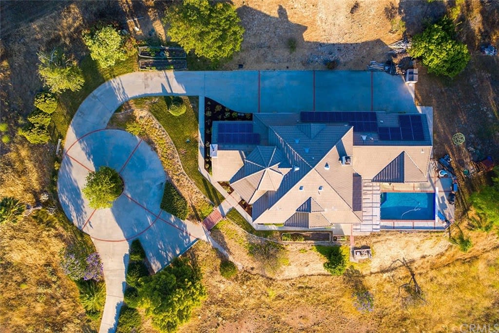 40148 Sierra Maria Rd