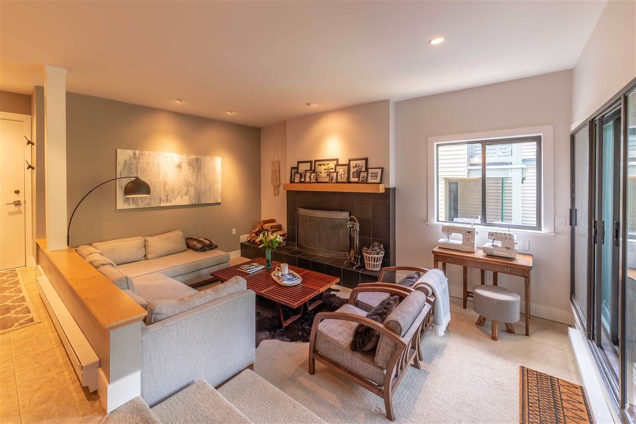 D205-1400 Alta Lake Rd