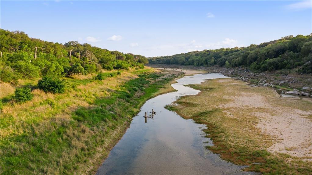 10 PEDERNALES CANYON TRL