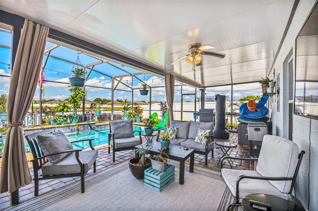 3154 Queen Alexandria Dr