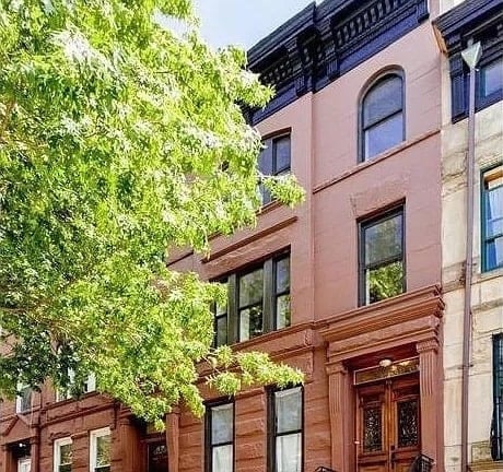 688 Greene Ave