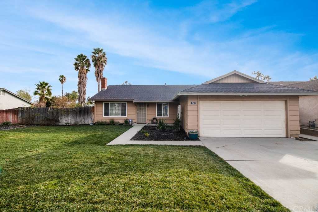 251 E Walnut Avenue