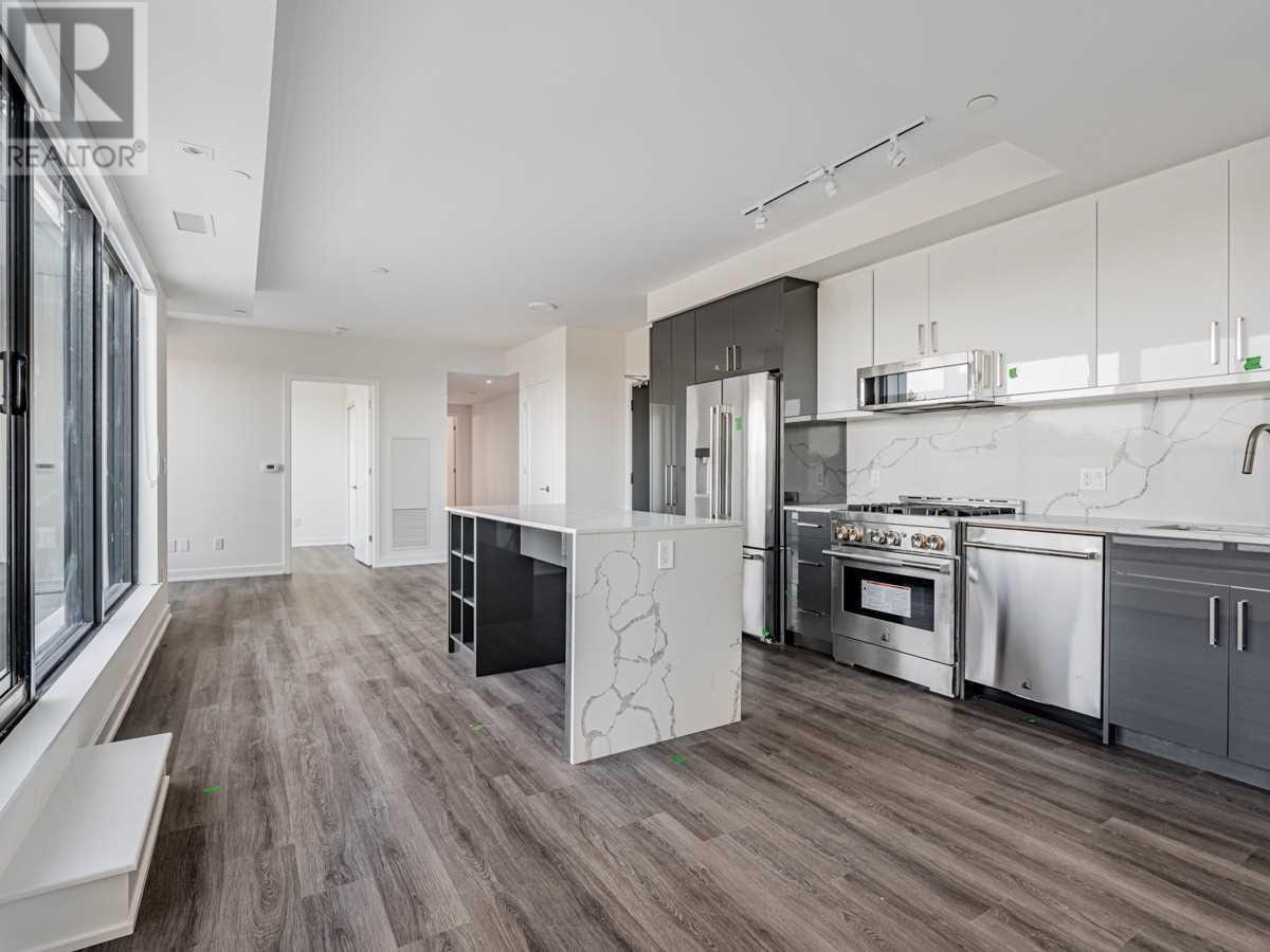 840 St. Clair Ave W, #801