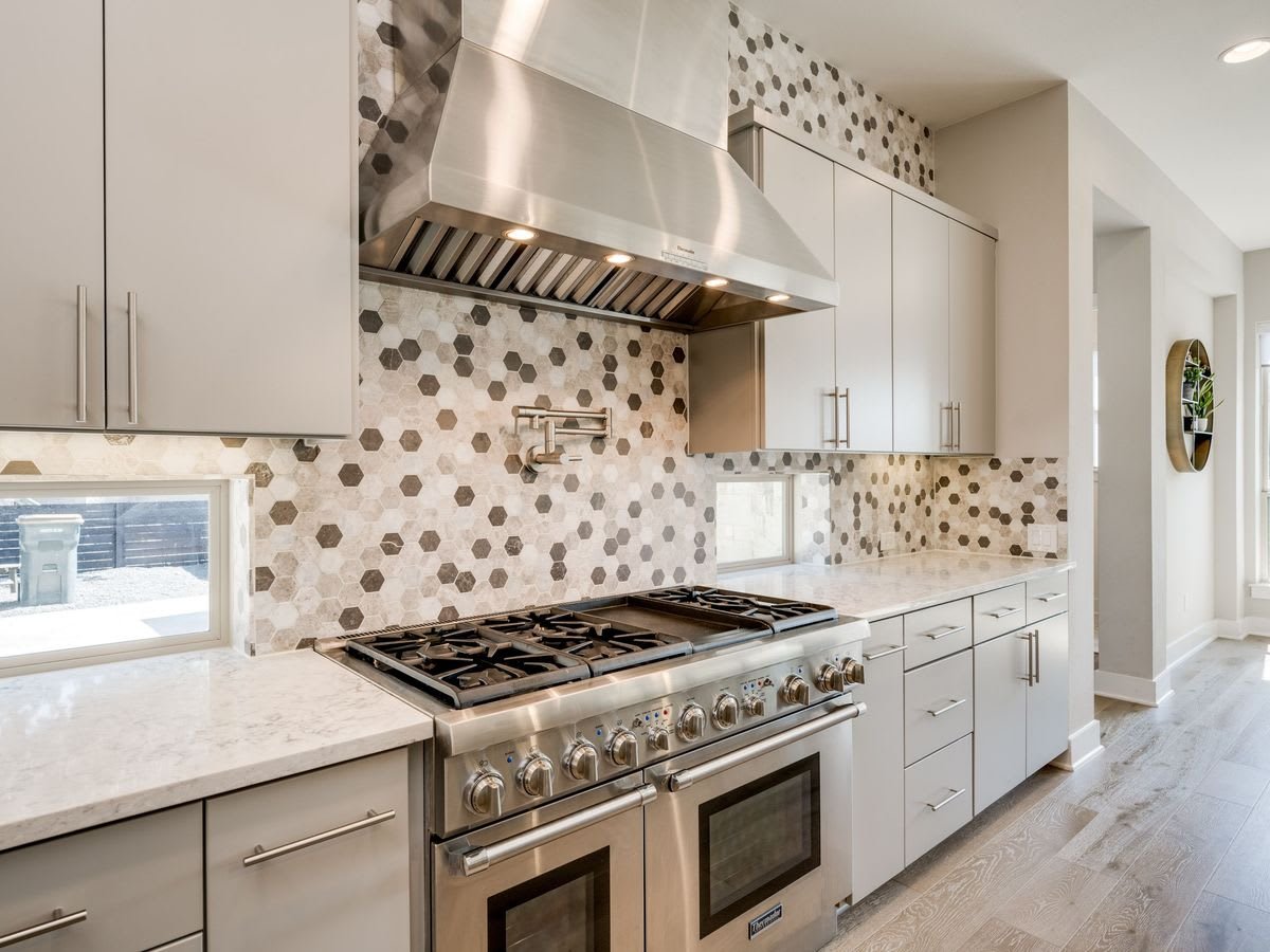 104 Nautical Circle, Round Rock, TX 78681