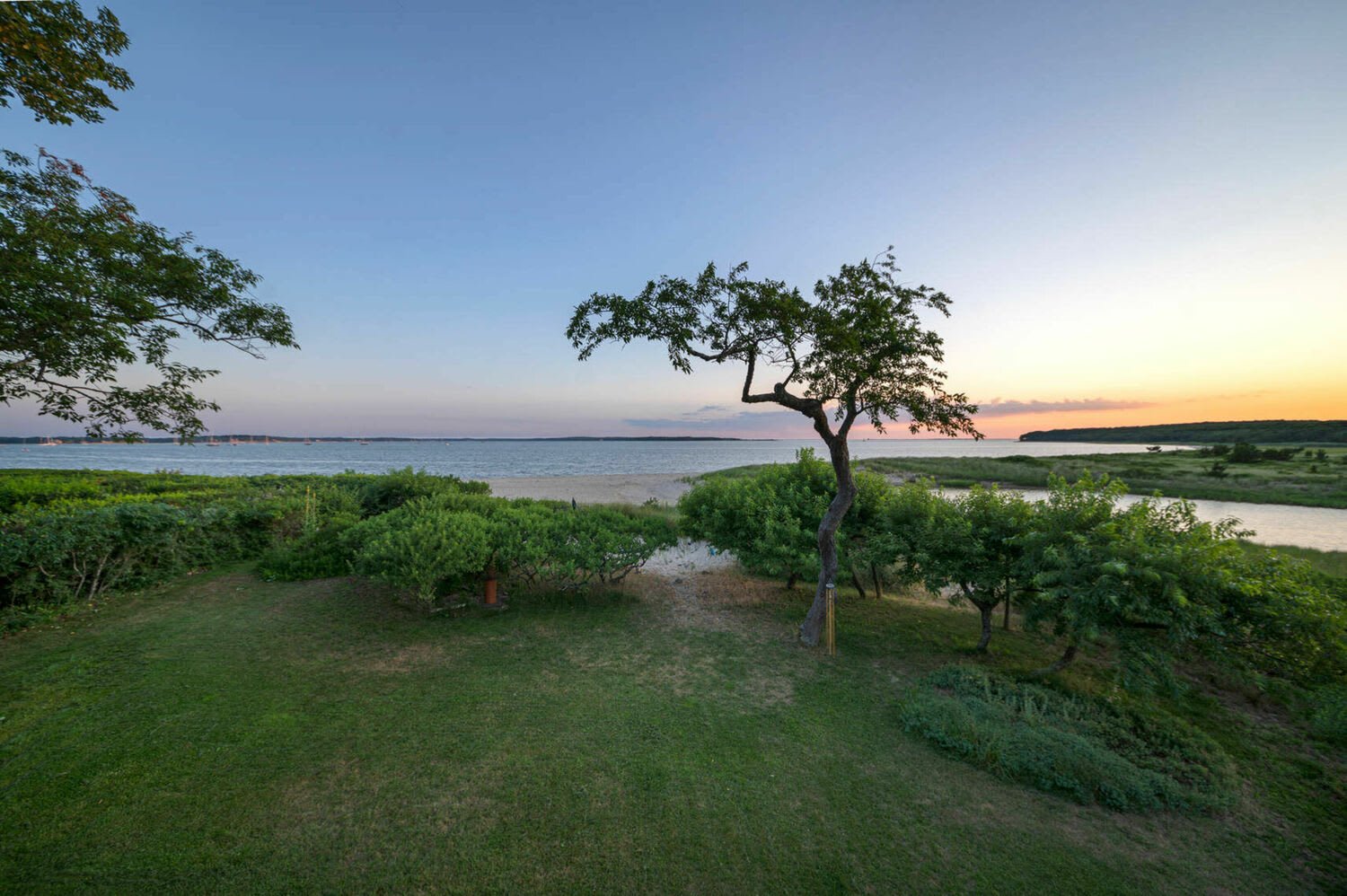 Village Dream Escape with 180 Degree Views