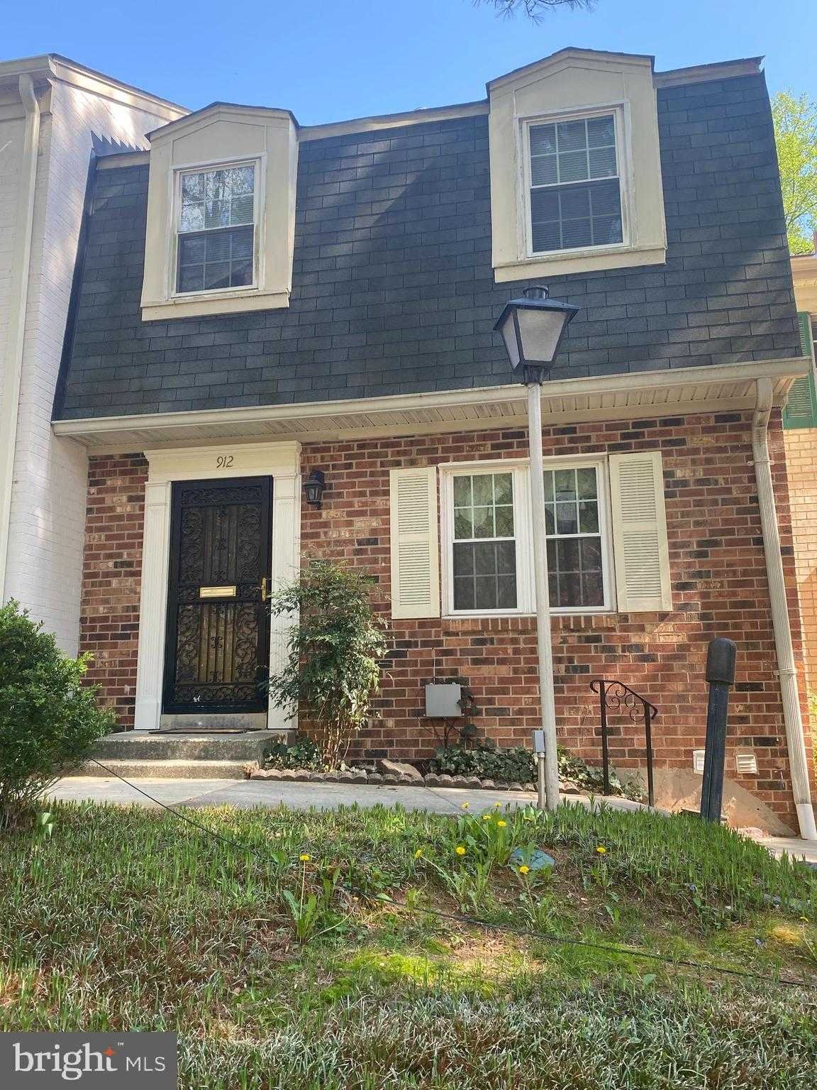 912 COLLEGE PARKWAY Unit 13