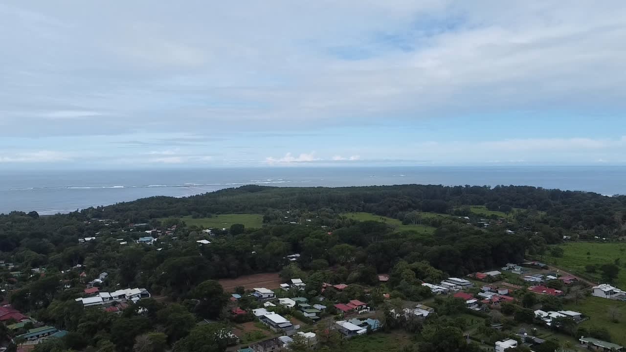 Established Restaurant with Living Quarters in Prime Uvita Location