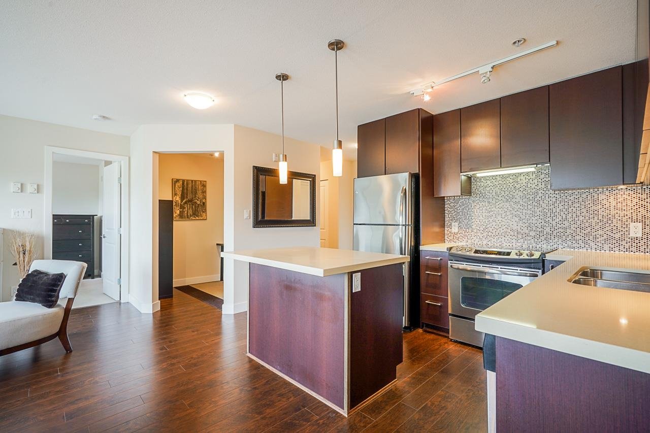 308-15735 Croydon Dr