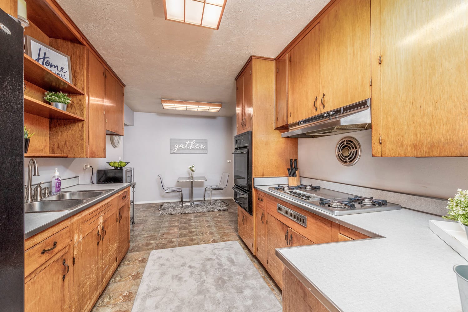 295 Glendale Ln 