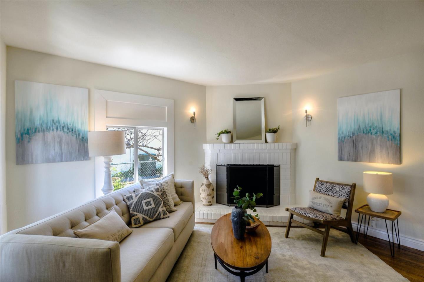 1306 Valota Rd