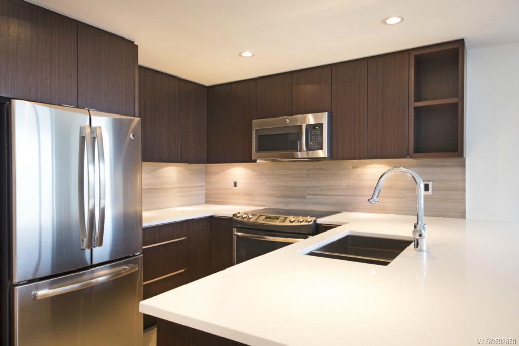 502-646 Michigan St