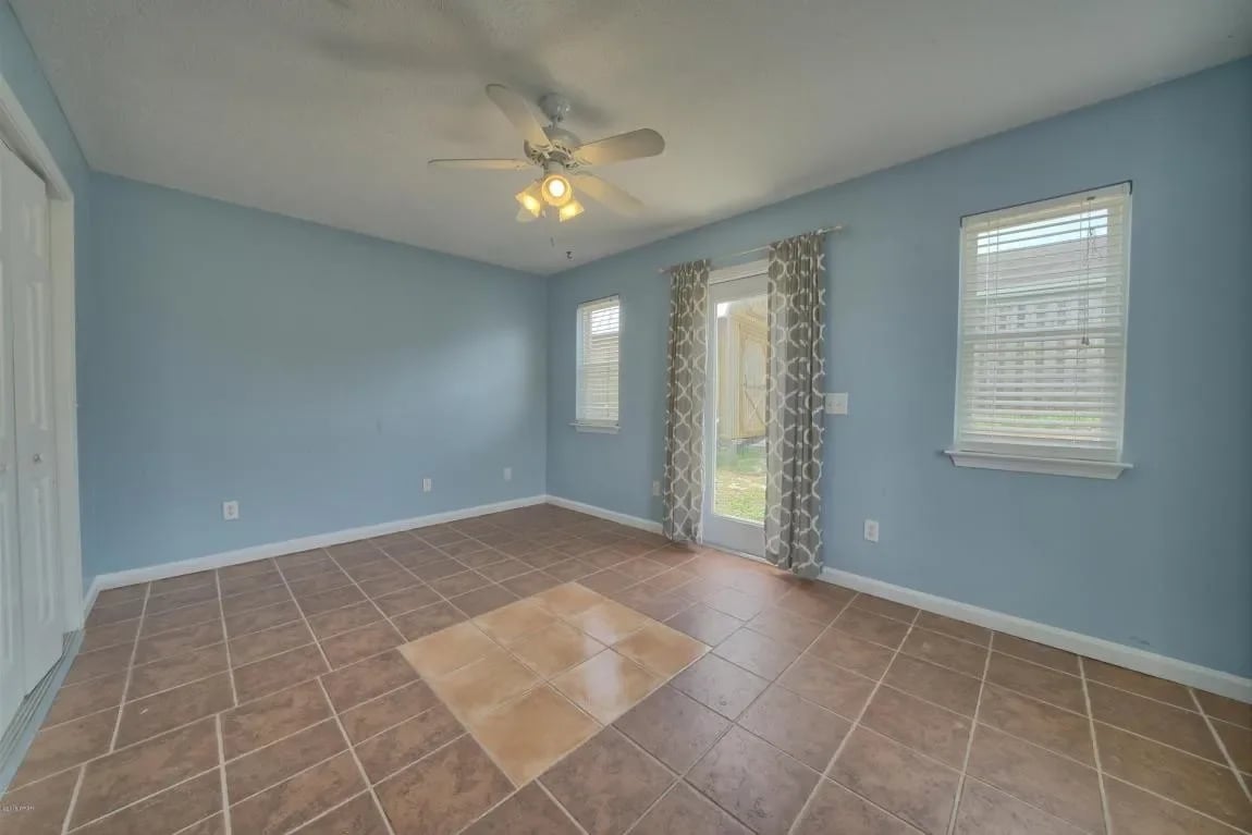 3917 OCEAN VIEW Drive