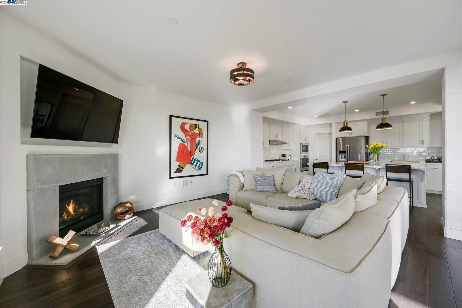 6817 Skyview Dr