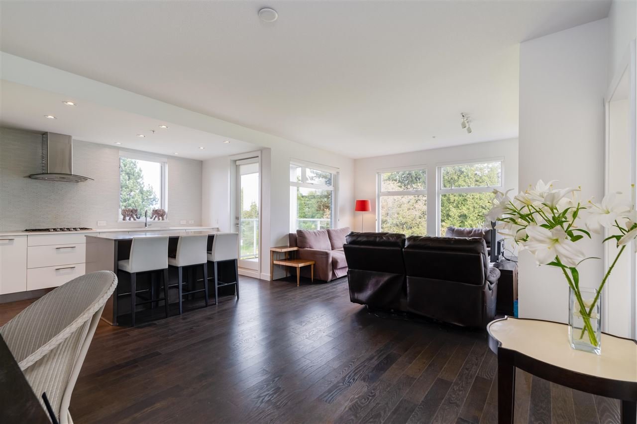 509-4867 Cambie St