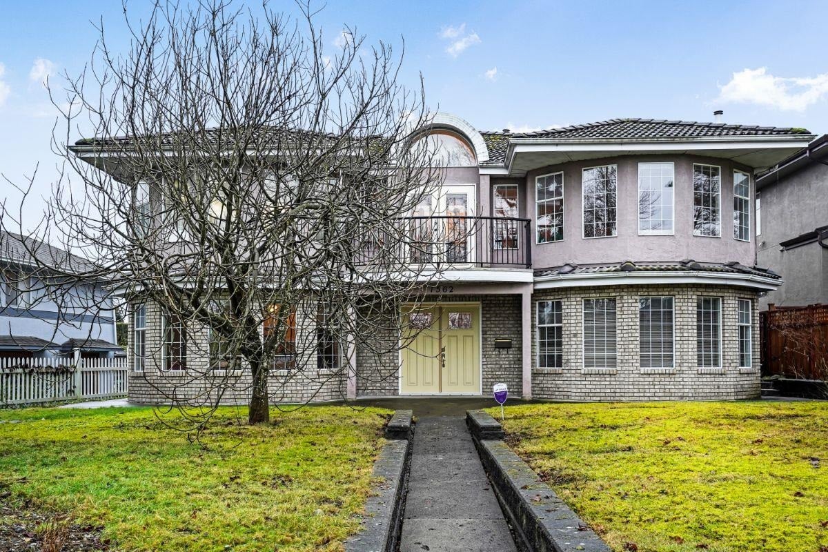 7562 Cariboo Road Rd, Burnaby