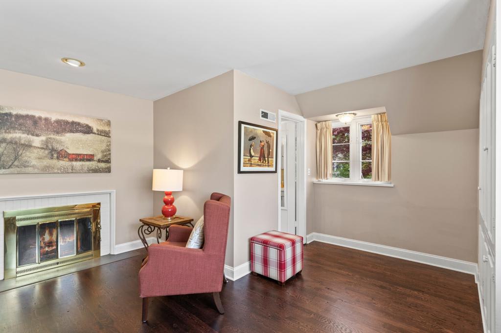 1628 W Old Mill Road