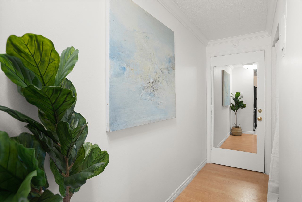101-2187 Bellevue Ave