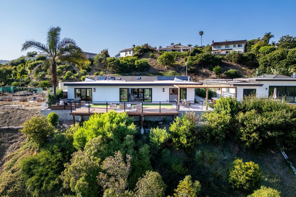 23912 Hillhurst Drive