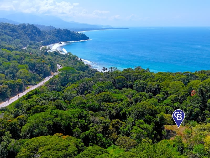 Amazing lot between Uvita and Dominical close to the Ocean