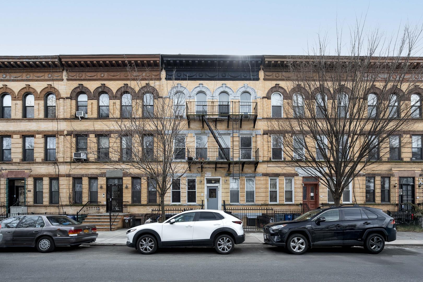 804 Macon Street, Apt 4B