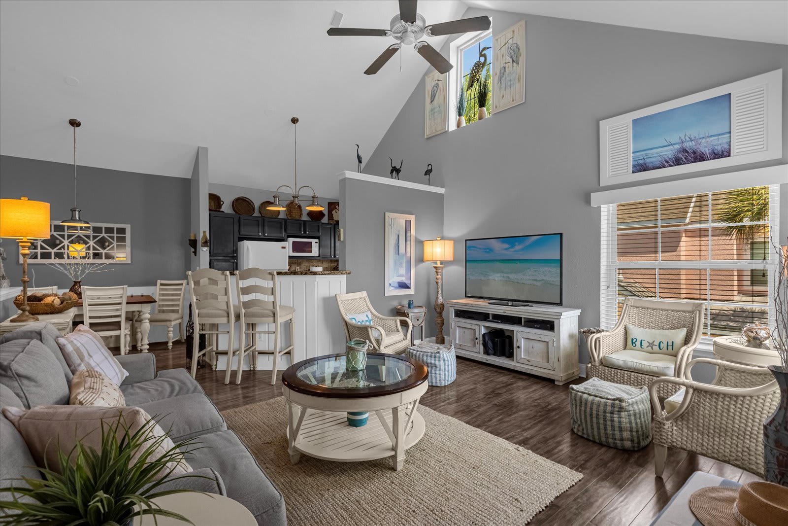 5008 MANGROVE ALY #202