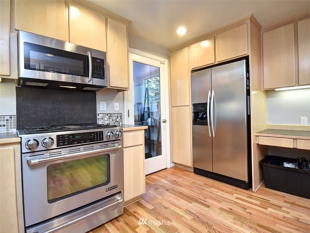 14720 12th Ave NE