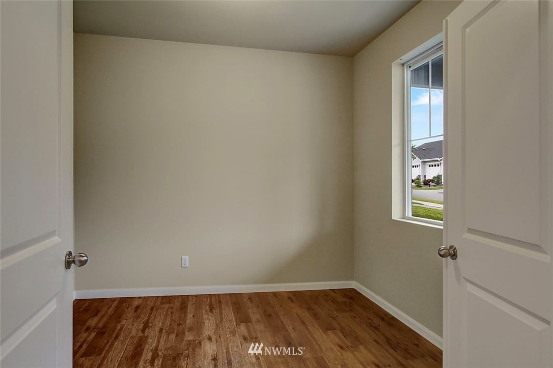 7-932 Clearwater Ct