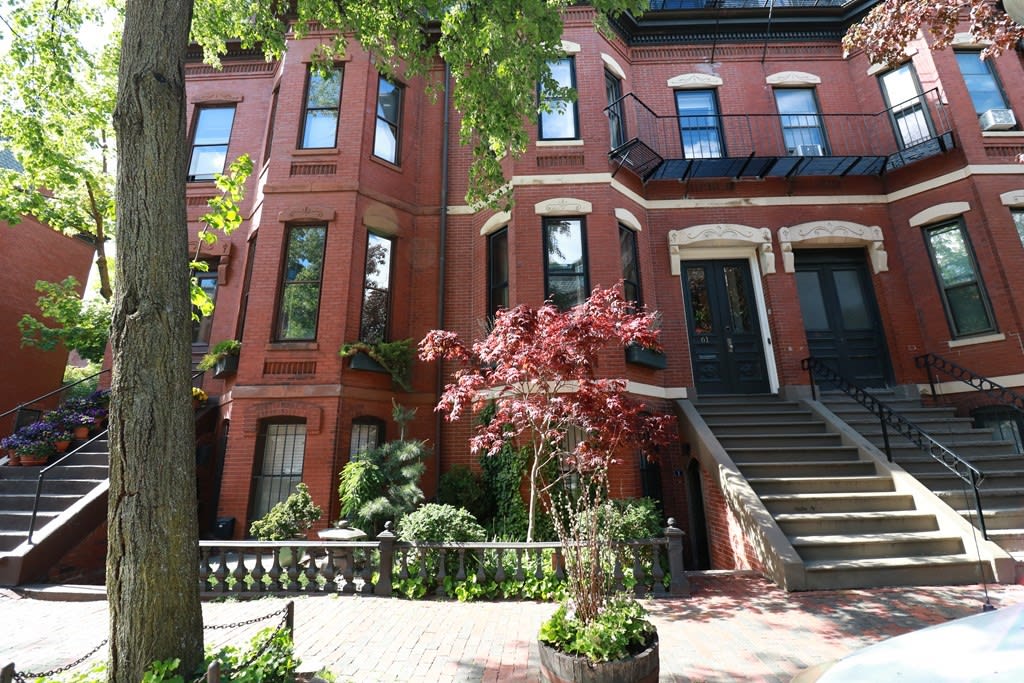 61 Chandler St, #1
