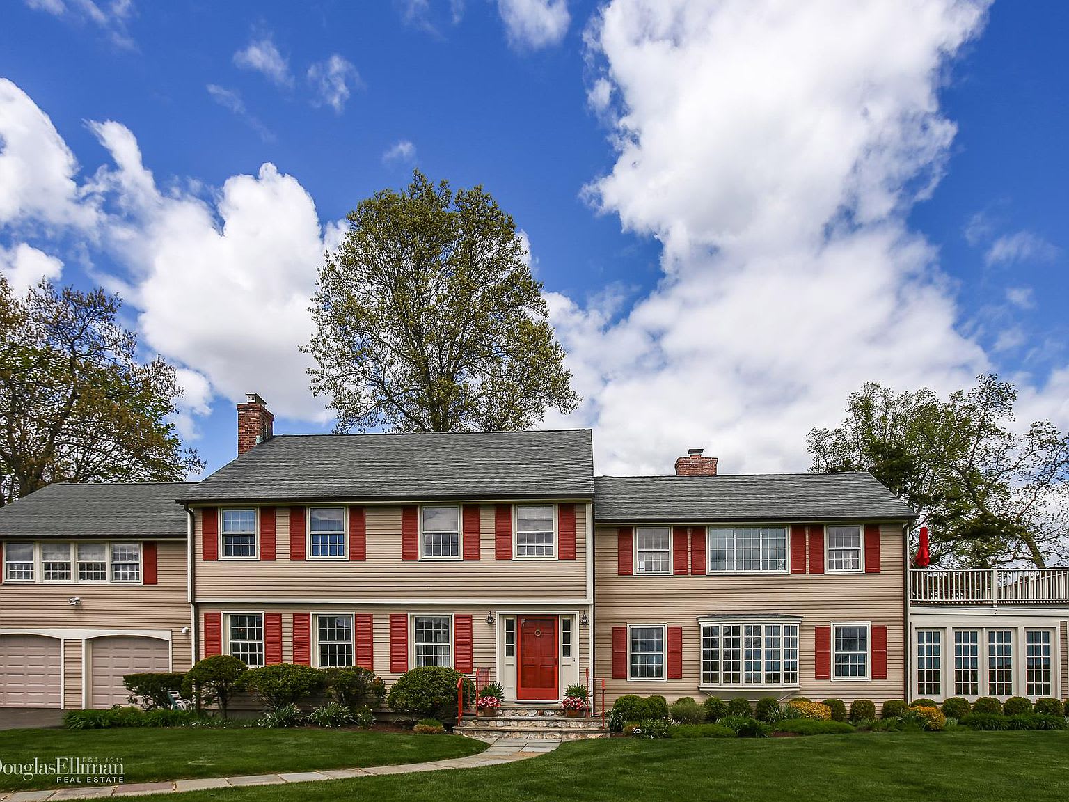 46 SADDLE ROCK RD
