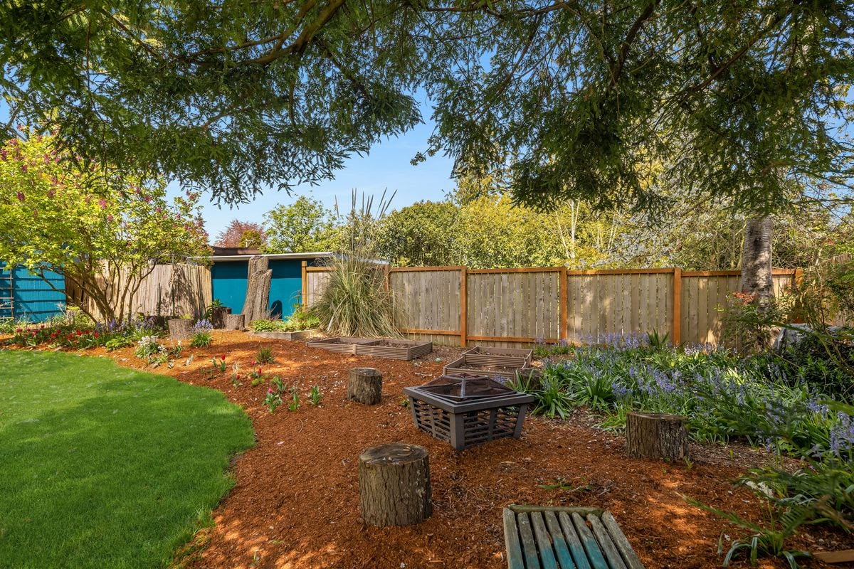 Charming Views in Arbor Heights