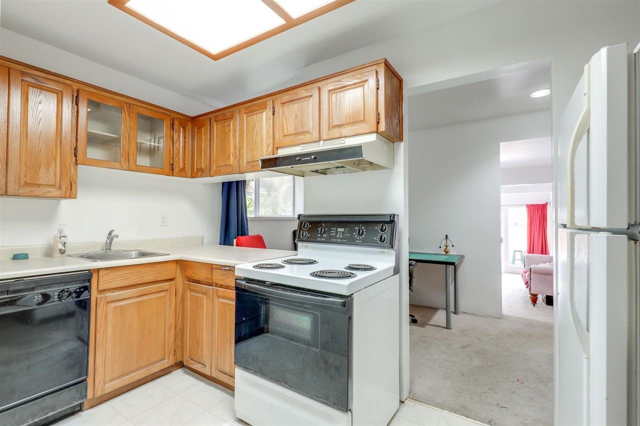 2497 Panorama Dr