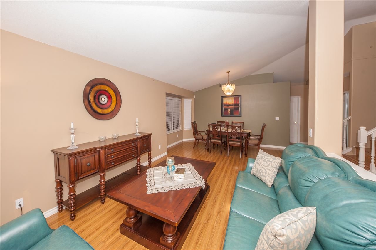 3329 Rosalie Ct