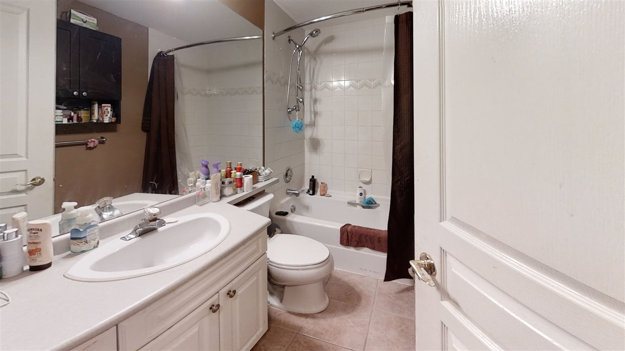205-13955 Laurel Dr