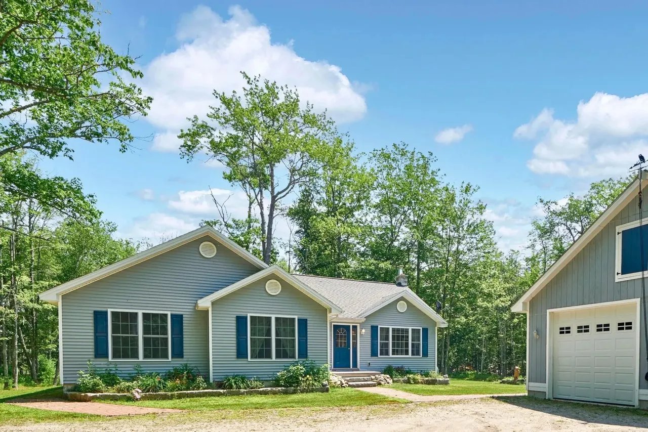 New Listing: 63 Highfield Road, Hope, ME 04847 – $480,000