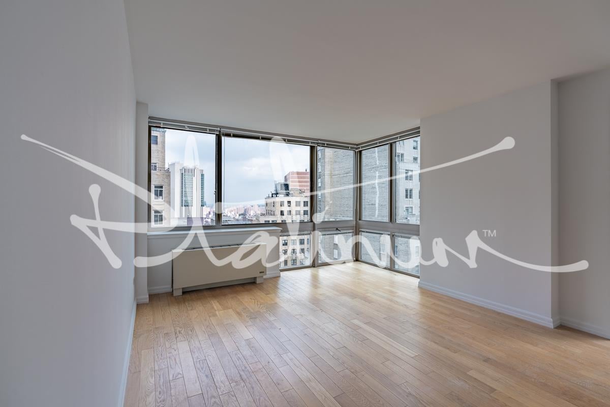 2 Gold Street, Apt 2811