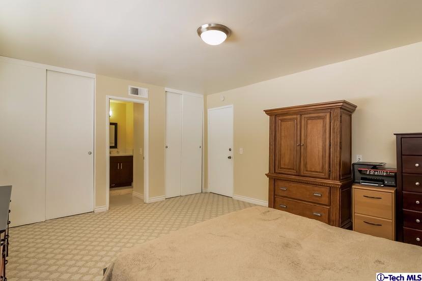247 Crystal Ln